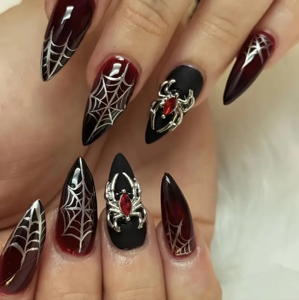 🕷Spider Web🕸 & Metal Spider Charms Nail Art On 24 Reusable Press On Nails (OS)